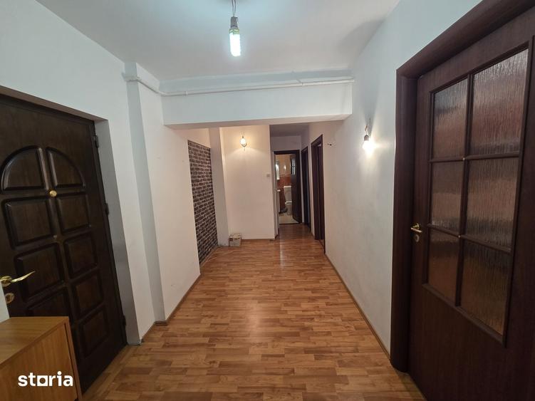 3 camere zona P-?a centrala priveli?te spre padure si raul Bistri?a! - 15