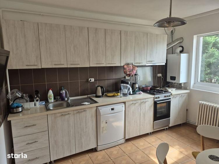 Apartament cu 4 camere în Gară