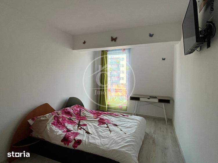 Apartament cu 4 camere decomandat în Sânmartin