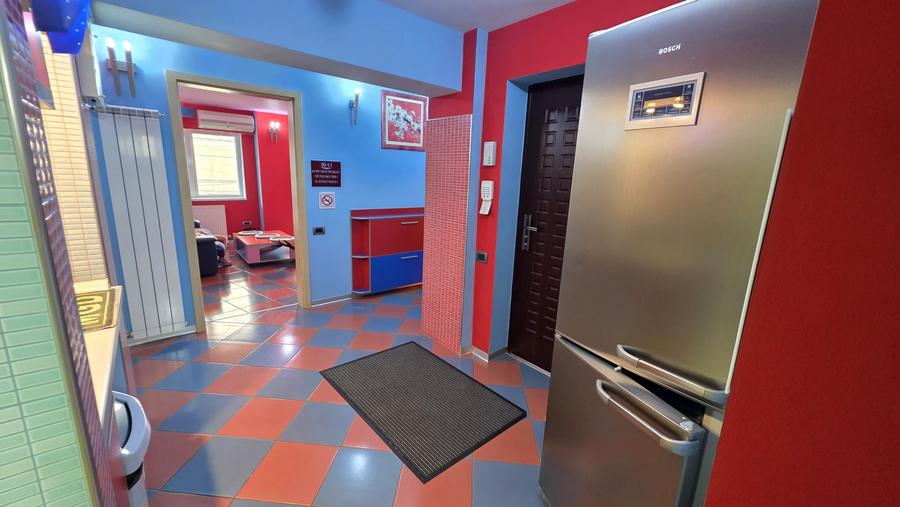 Apartament cu 4 camere decomandat, mobilat în Complex Studențesc