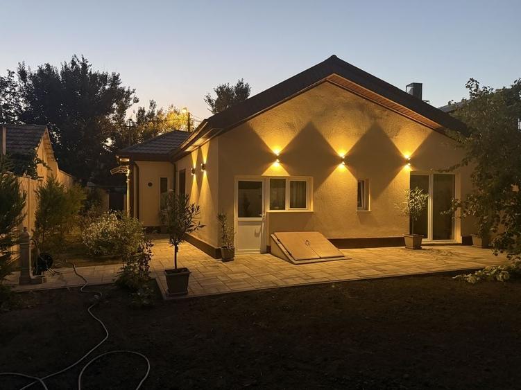 Casă cu 4 camere cu Teren 370 Mp în Exterior Vest