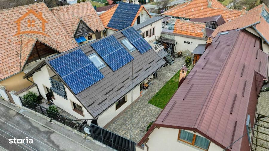 Casă cu 5 camere cu Canalizare în Central