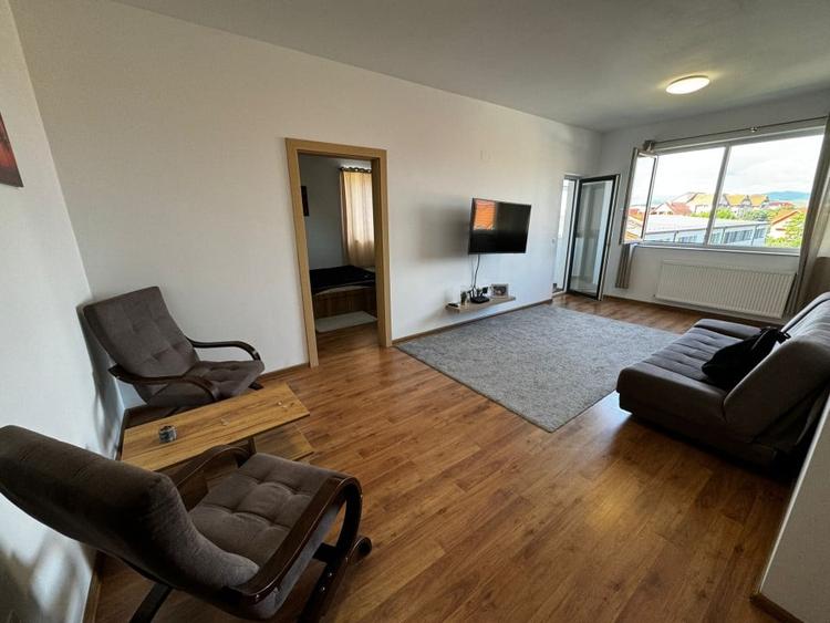 Apartament cu 2 camere decomandat, mobilat în Florești — fotografia 1