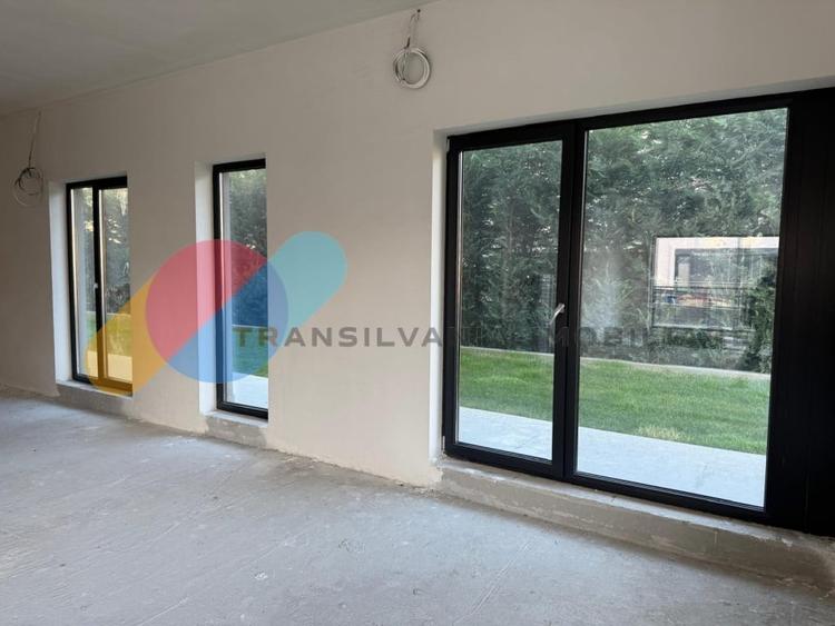 Spațiu comercial, de 83 mp, în Borhanci