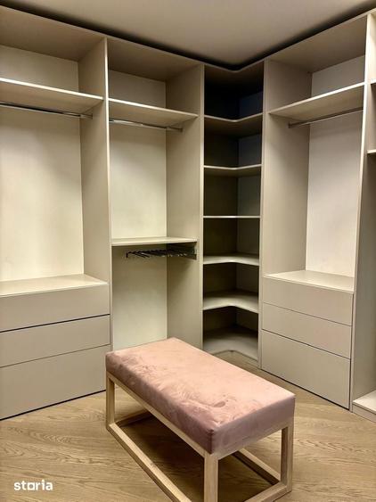 Apartament cu 5 camere în Tei
