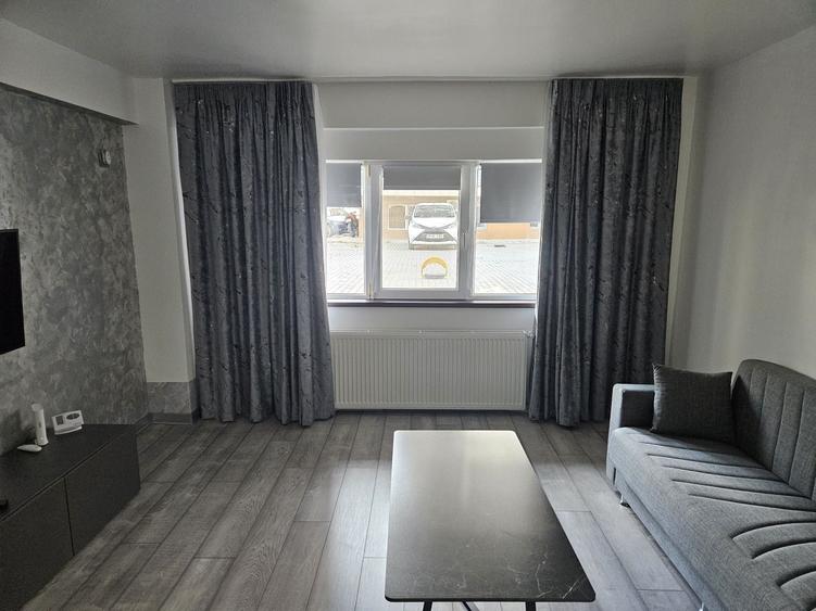 Apartament cu 2 camere decomandat în Dobroești