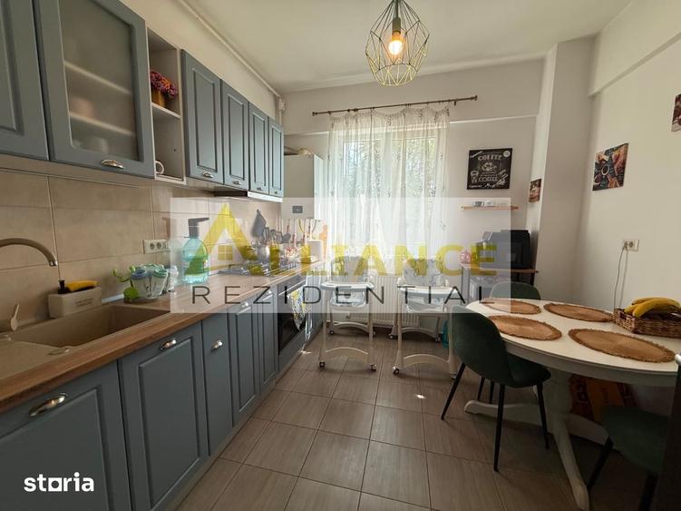 Apartament cu 2 camere decomandat în 1 Mai