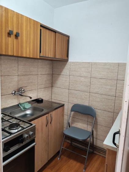 Garsonieră decomandată în Exterior Vest