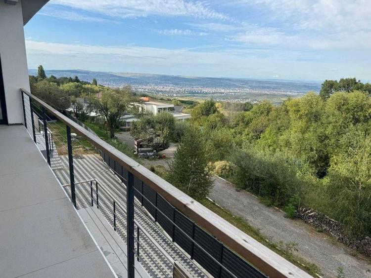 Duplex cu 4 camere cu Garaj în Feleacu
