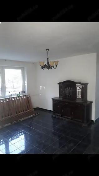 Casă cu 6 camere în Central