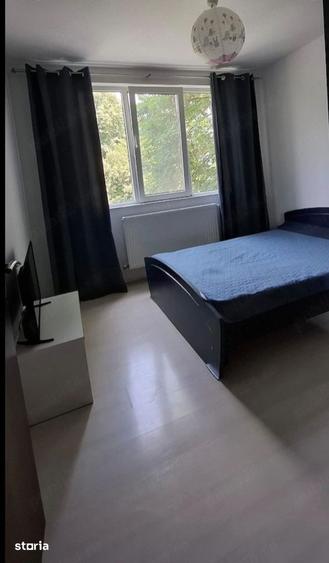 Apartament cu 3 camere semidecomandat, mobilat în Drumul Taberei