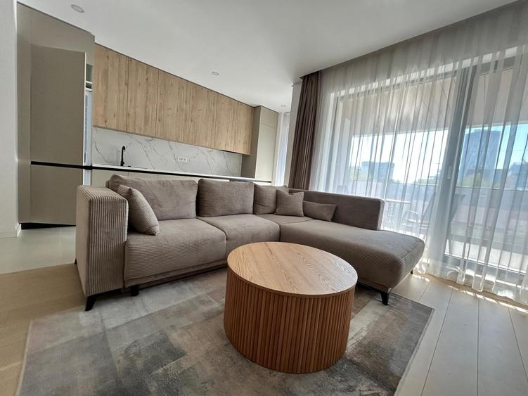 Apartament cu 2 camere semidecomandat în Barbu Văcărescu