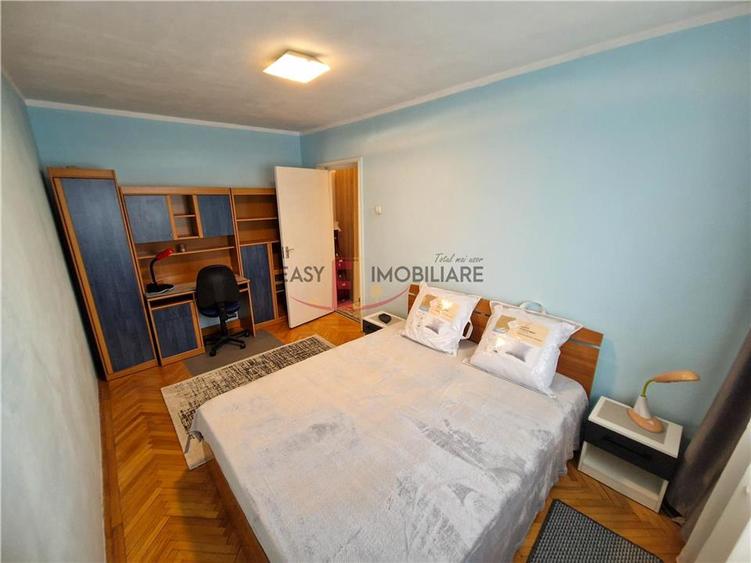 Apartament cu 3 camere decomandat în Dâmbu Pietros