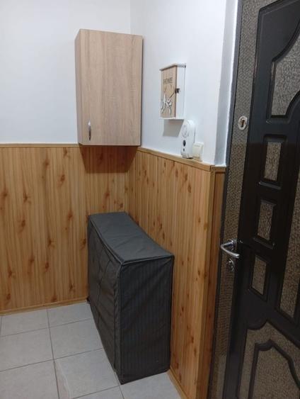 Garsonieră decomandată în Central