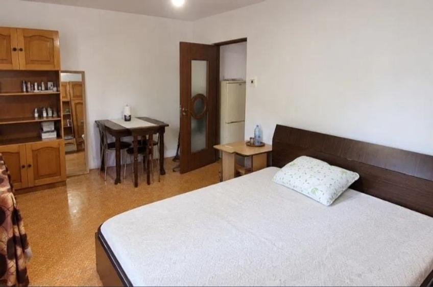 Apartament cu 2 camere decomandat în Cornitoiu