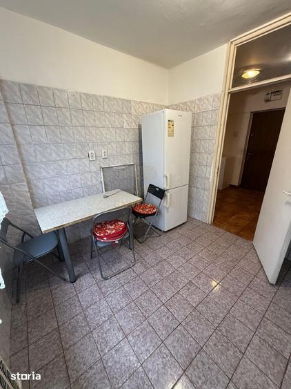 Apartament cu 2 camere semidecomandat, mobilat în Militari