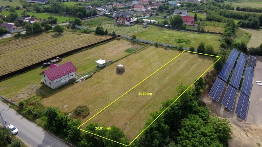 Teren intravilan de 2050 mp, în Săvinești