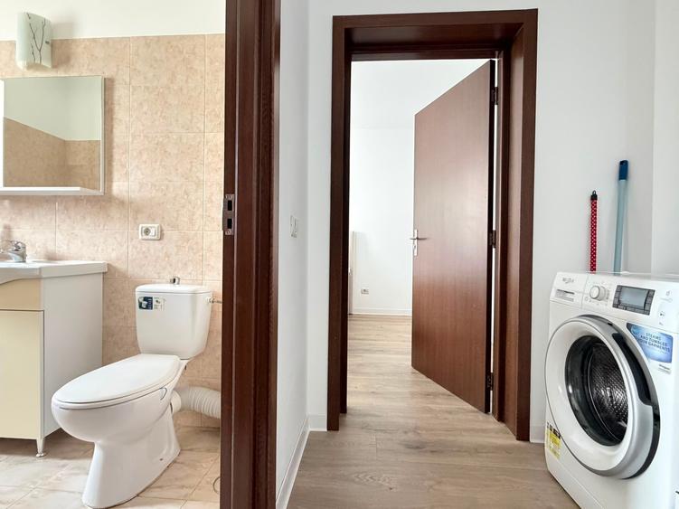 Apartament cu 2 camere decomandat în Girocului