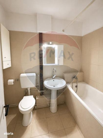 Apartament 3 camere vanzare in zona Capitol Constanta vedere la mare - 3