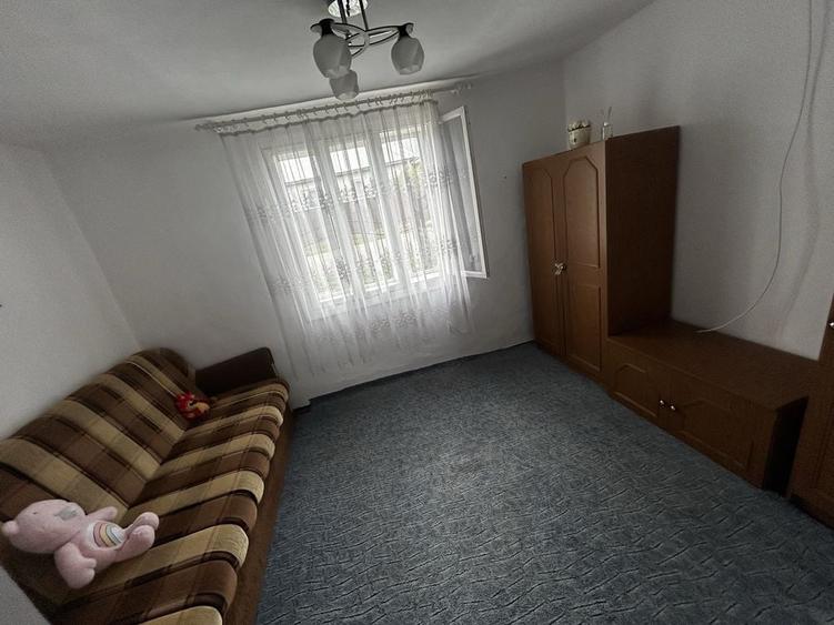 Casă cu 4 camere în Dornești