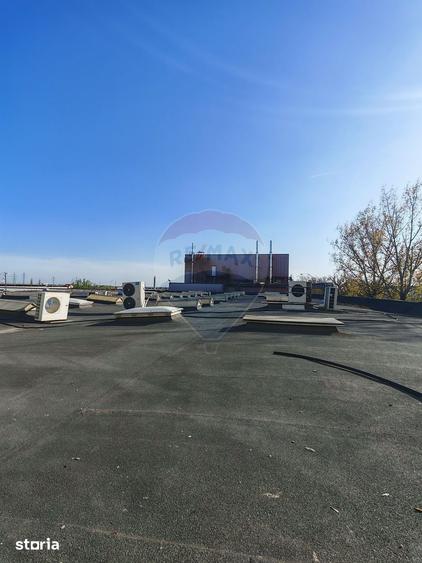 Spațiu comercial, de 2,100 mp, în Valea Rosie