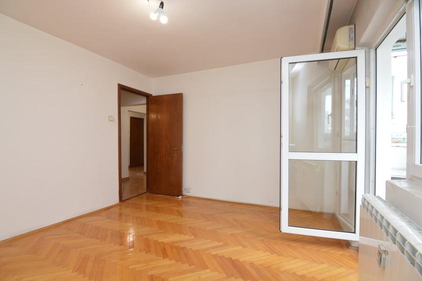 VANZARE APARTAMENT 3 CAMERE UNIRII – NERVA TRAIAN - 19