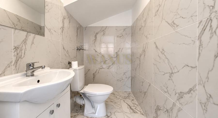 Duplex cu 3 camere cu Canalizare în Florești