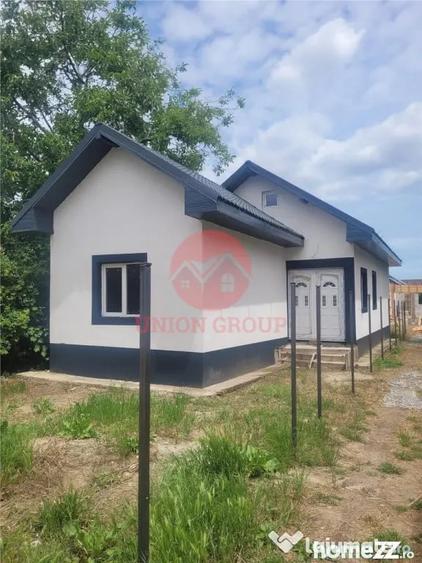 Casă cu 3 camere cu Teren 230 Mp în Lumina