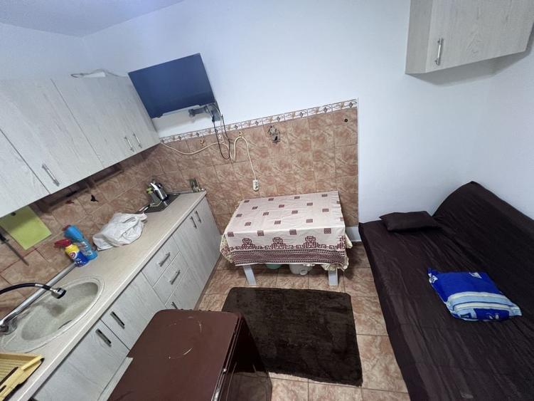 Garsonieră decomandată în Păcii
