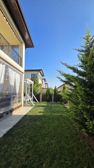 Casă cu 4 camere în Valea Adâncă