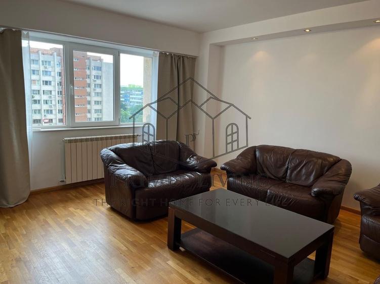 Apartament cu 3 camere, mobilat în Unirii