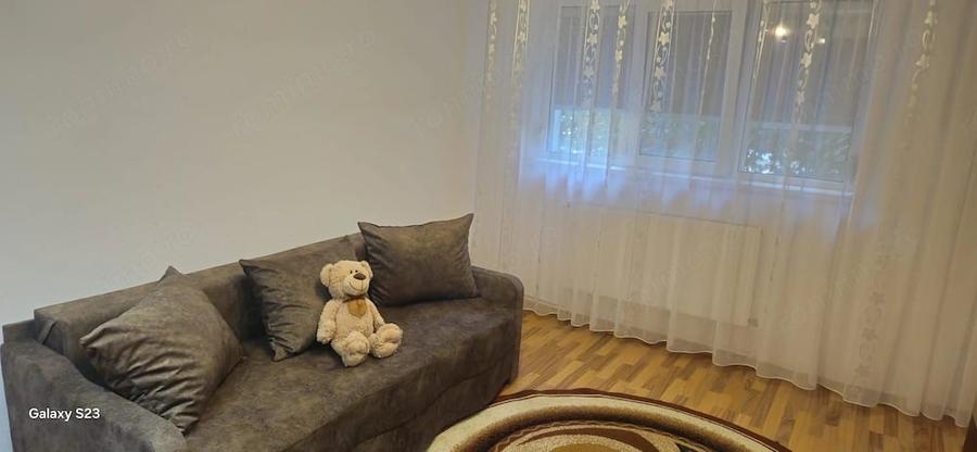 Garsonieră decomandată în Micro 21