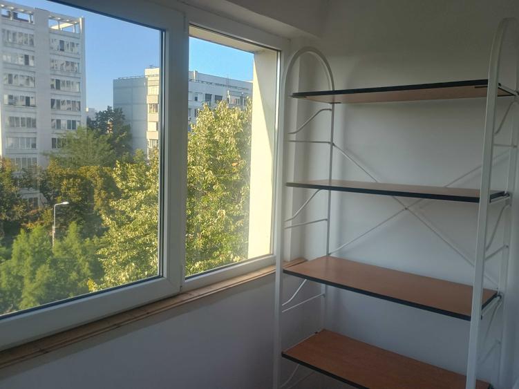 Apartament cu 2 camere semidecomandat în Baba Novac