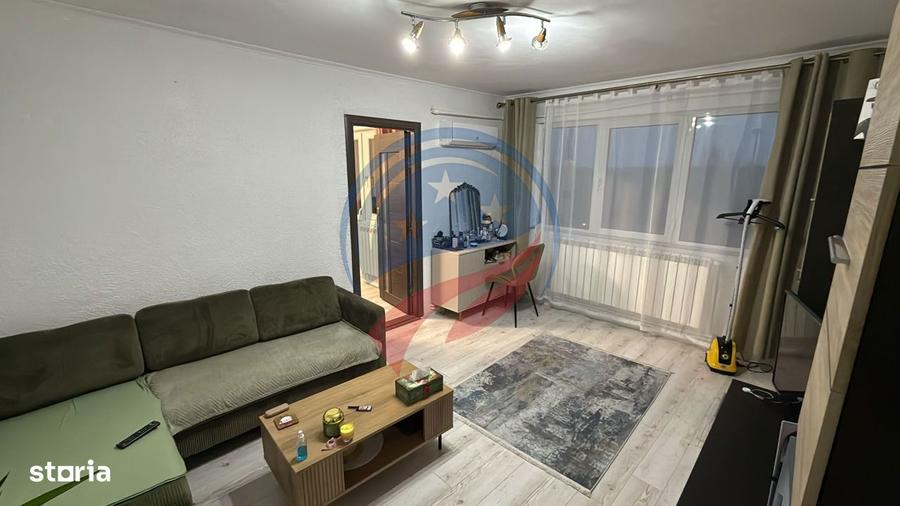 Apartament cu 2 camere semidecomandat în Craiovița Nouă