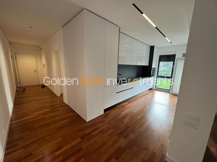 Apartament cu 4 camere decomandat în Băneasa