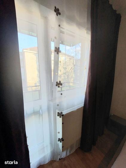 Apartament cu 3 camere decomandat în Decebal