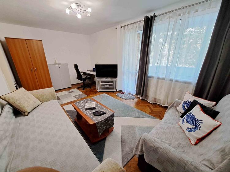 Inchiriez apartament 3 camere, decomandat, Tg. Mures, Tudor - 4