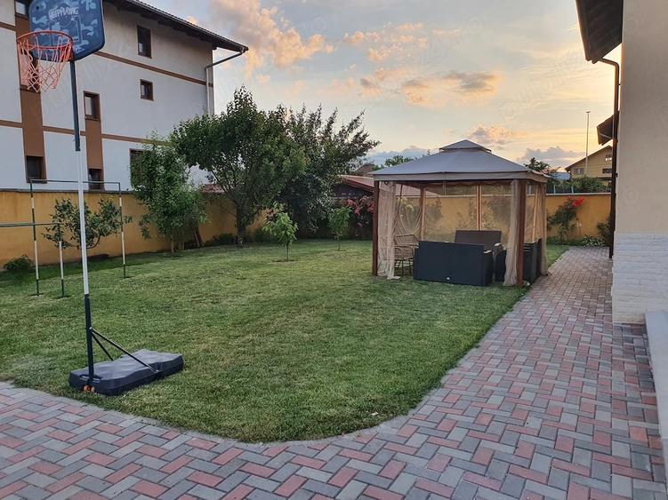 Casă cu Teren 800 Mp în Central