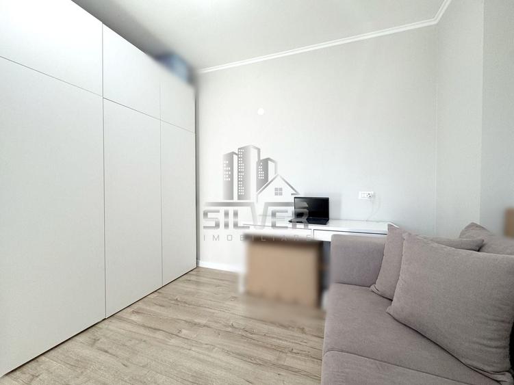 Apartament cu 3 camere semidecomandat, mobilat în Florești