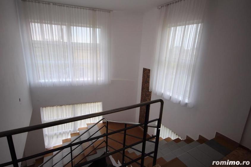 Casă cu 5 camere cu Teren 715 Mp în Becicherecu Mic