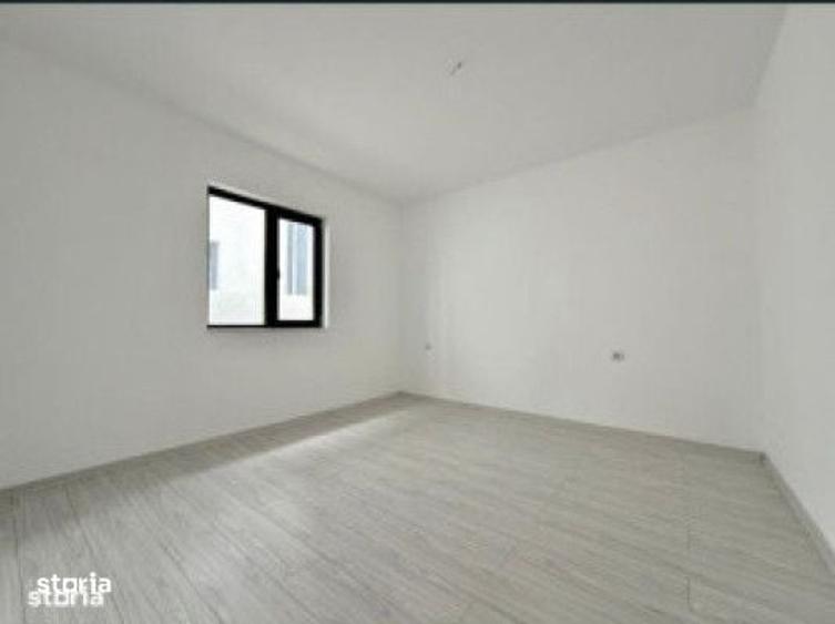 Casă cu 3 camere cu Teren 220 Mp în Central