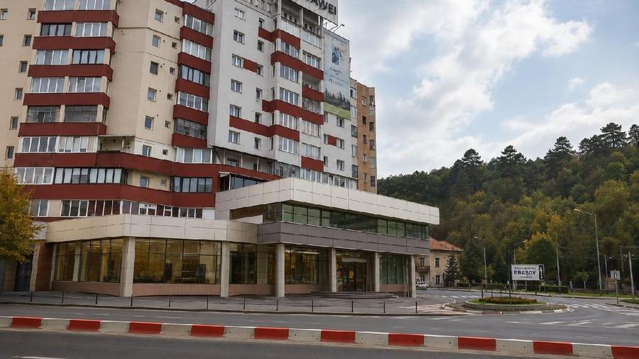 Spațiu comercial, de 800 mp, în Central