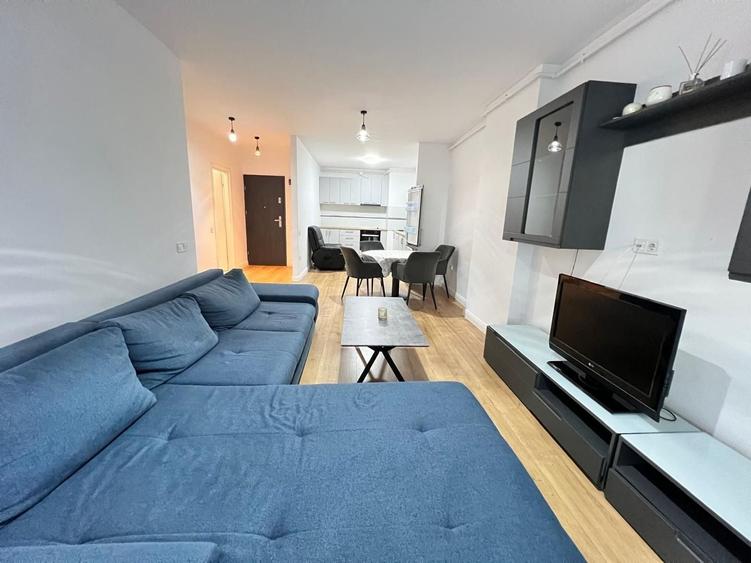 Apartament cu 2 camere semidecomandat, mobilat în Sopor