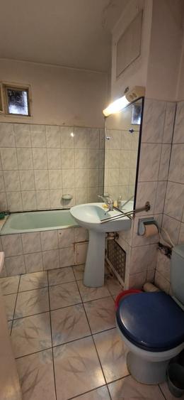 Apartament cu 3 camere decomandat, mobilat în Brazda lui Novac