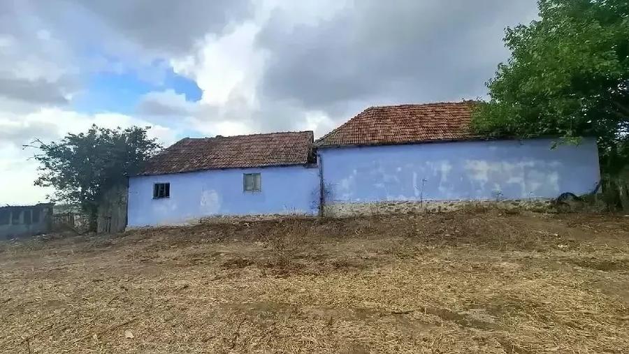 Casă cu 5 camere cu Teren 3313 Mp în Hodiș