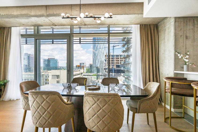 Apartament cu 4 camere în Floreasca