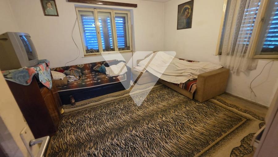 Casă individuală cu 3 camere cu Canalizare în Ruși