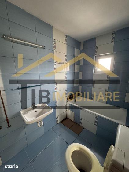 Casă cu 2 camere cu Teren 1192 Mp în Criș