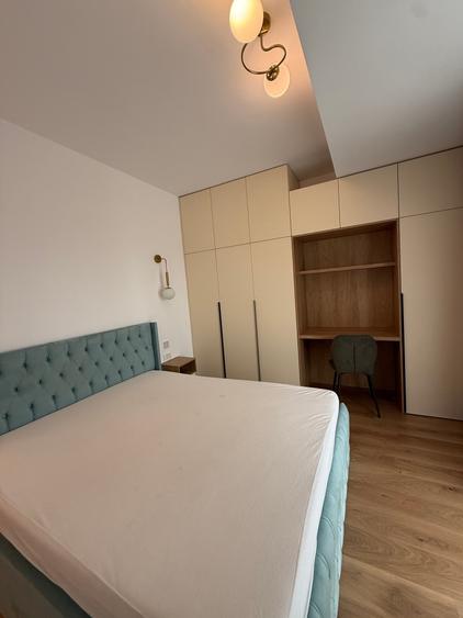 Apartament cu 3 camere decomandat în Băneasa