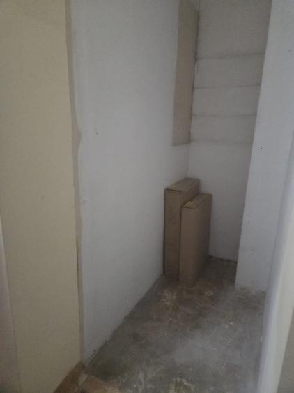 Apartament cu 3 camere decomandat în Drumul Taberei